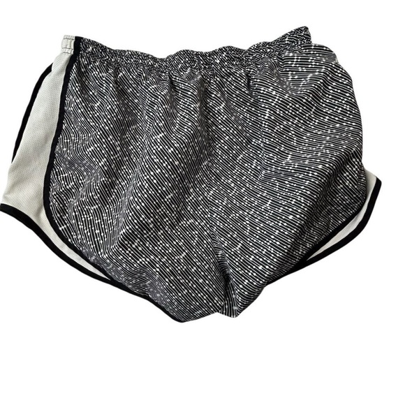 Nike Women's Dri-FIT Tempo Running Shorts Black Geometric Size L - Picture 2 of 6